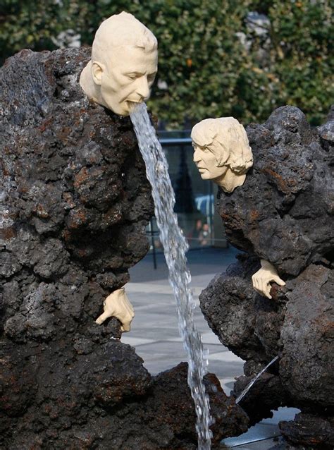 10 Bizarre Sculptures Around the World | Sculptures, Public sculpture, Water sculpture