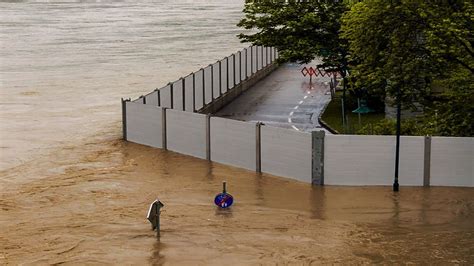 Flood Barrier Neo-Barrier Composite systems, smart modular protection