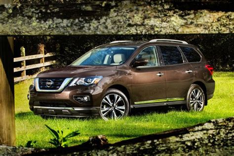 Every Mid-Size Crossover and SUV Ranked in 2020 | Best midsize suv, Nissan pathfinder, Mid size suv