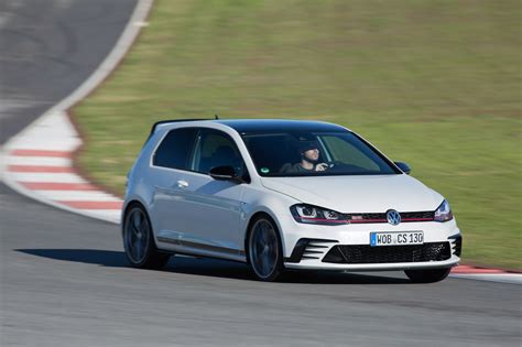 Volkswagen Golf GTI Clubsport S – Golf R-beating power from hottest GTI | evo