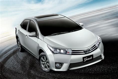 Toyota Corolla Altis Grande 1.8 Model 2018 Price In Pakistan Fuel Consumption Features Shape ...