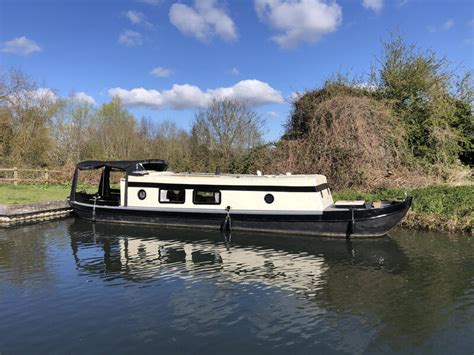 Wide Beam Vs Dutch Barge - The Best Picture Of Beam