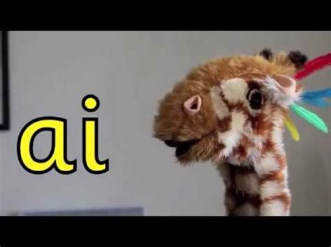 Geraldine the Giraffe learns /ai/ - YouTube