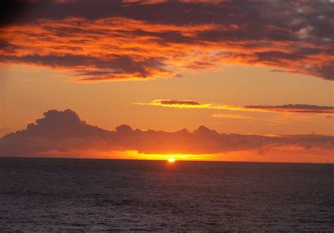 Travel Rocks My World: Sunrise in Hawaii: Saturday, September 6, 2014