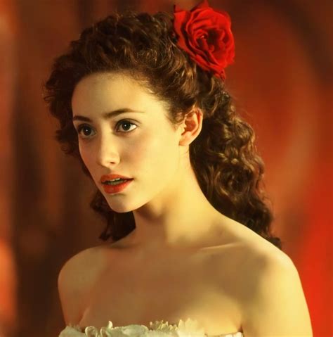 Look how stunning Emmy Rossum was in Phantom of the Opera (4 pics) : shameless