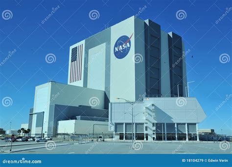 NASA Vehicle Assembly Building Editorial Stock Image - Image of power ...