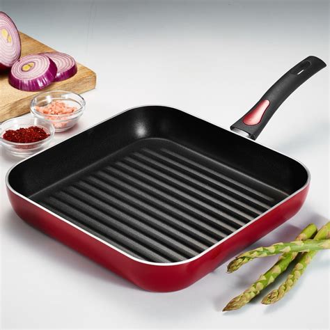 17 Of The Best Non-Stick Frying Pans You Can Get At Walmart