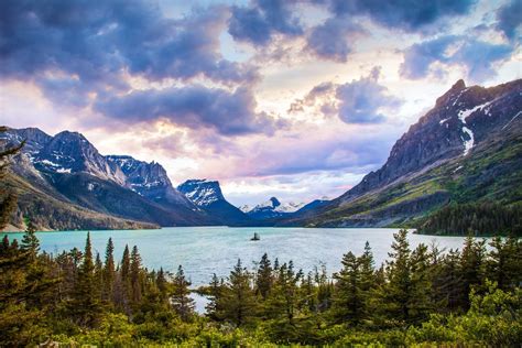 Glacier National Park, Montana, Canada - Traveldigg.com