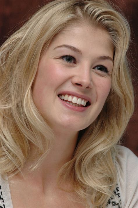 Rosamund Pike pictures gallery (4) | Film Actresses