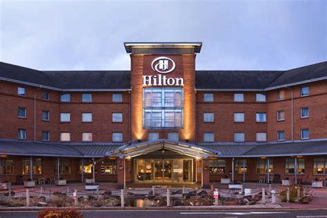 Hilton Strathclyde Hotel Bellshill Wedding Entertainment opening times and reviews