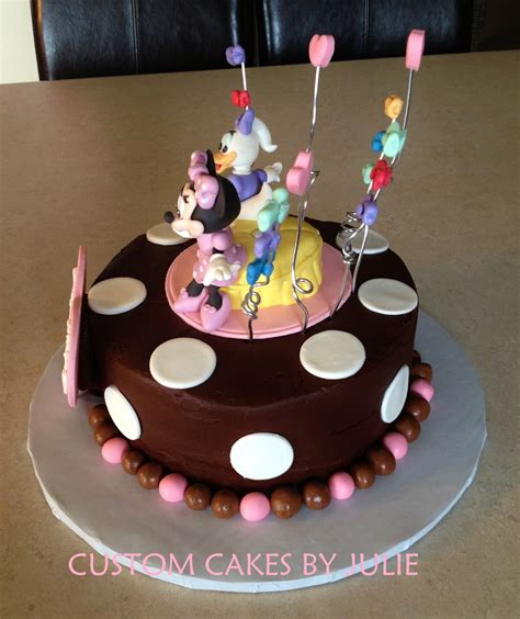 Custom Cakes by Julie: Minnie Mouse and Daisy Duck Bowtique Cake