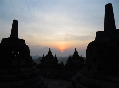 Borobudur Sunrise Photo Tour