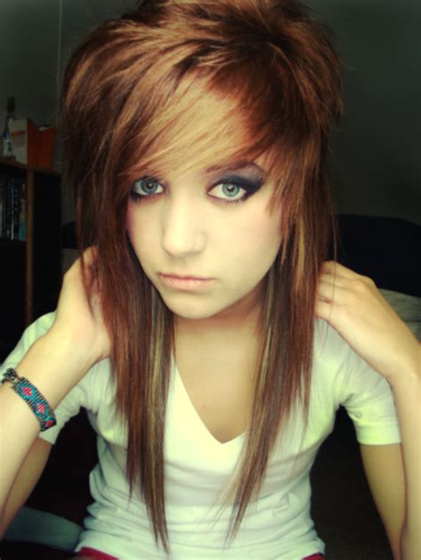 Top 16 Simplest Ways to Make the Best of Emo Hairstyles for girls ...