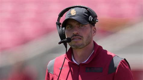 Latest debacle costs USC defensive coordinator his job | Yardbarker