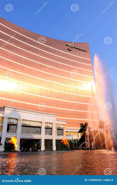 Macau : Wynn Hotel editorial stock photo. Image of hotel - 19289638