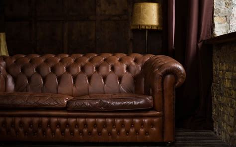 Different Types of Leather for Furniture in Pakistan | Zameen Blog