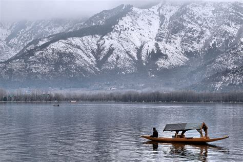 Dal Lake - A Winter Landscape | Dal Lake in Srinagar, the su… | Flickr