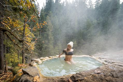 17 Practical Tips for Visiting Umpqua Hot Springs: Everything You Need to Know — Uprooted Traveler