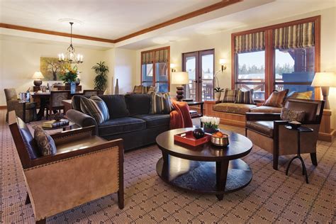 Four Seasons Whistler Hotel | Whistler Luxury Home Rentals