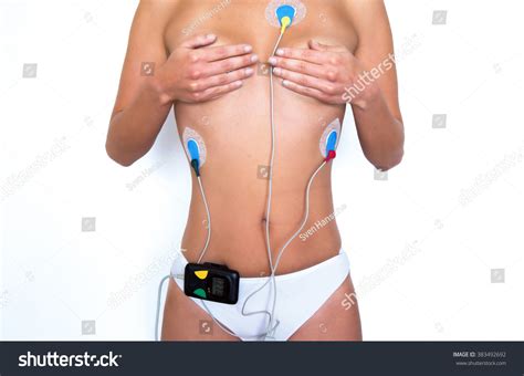 Woman Wearing Holter Heart Monitor Stock Photo 383492692 - Shutterstock