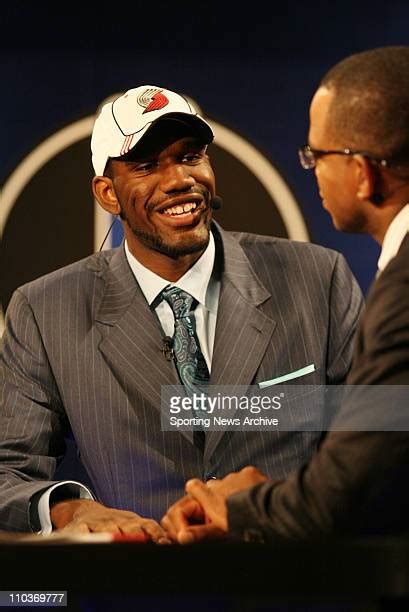 250 Greg Oden Draft Stock Photos, High-Res Pictures, and Images - Getty ...