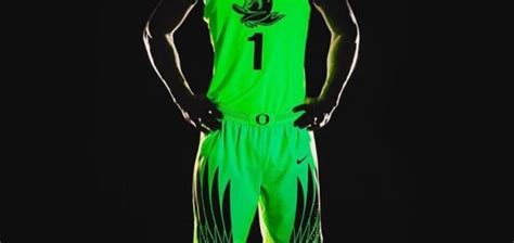 A tribute to Oregon basketball's best uniforms this season