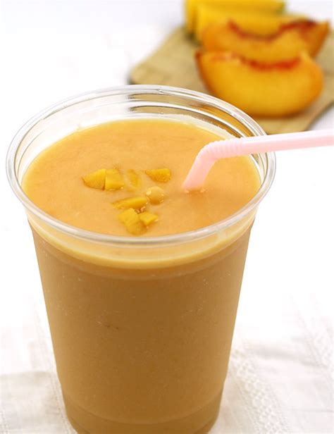 Peach Mango Smoothie Recipe - Low Fat Smoothie with Vanilla Yogurt