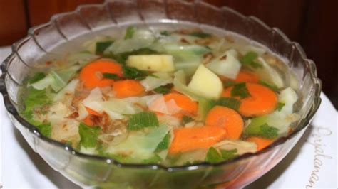 Cara membuat sayur sop sederhana - YouTube