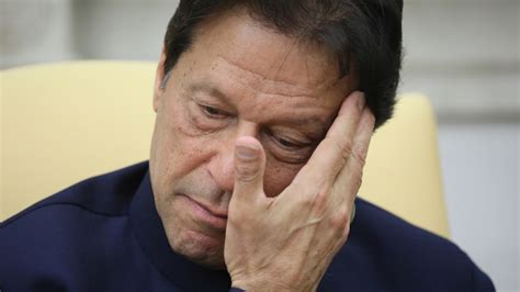 Imran Khan ousted as prime minister of Pakistan in no-confidence vote - ABC News