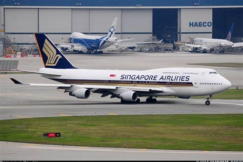 Charles Ryan's Flying Adventure: Singapore Airlines Boeing 747-400 Passenger Farewell Flight ...