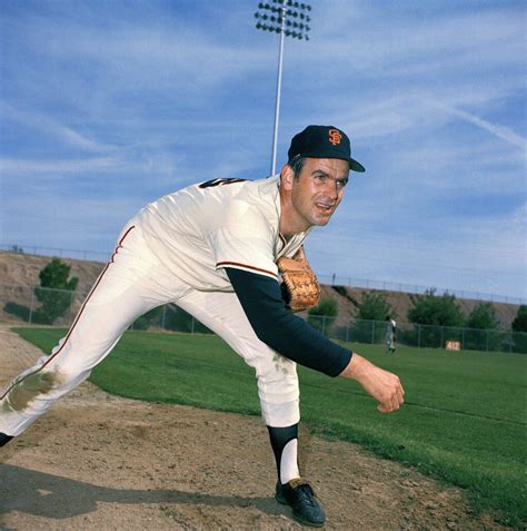 Gaylord Perry, two-time Cy Young winner, dies at 84