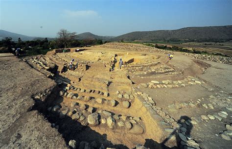 Top 10 Discoveries of 2010 - Early Pyramids - Jaen, Peru - Archaeology ...