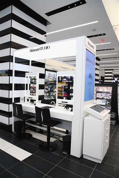 Sephora Just Opened Its Biggest Store Ever, and It's Truly Insane | Store layout, Sephora store ...