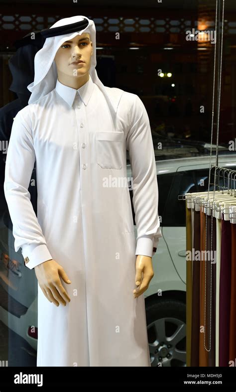 Male mannequin in traditional Arabic clothing, United Arab Emirates ...