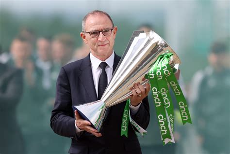 Photos – Martin O’Neill hands Premiership Trophy to Ange Postecoglou