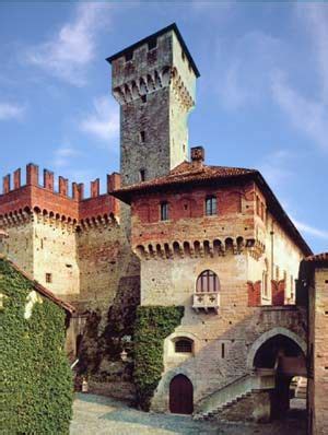 Castles in Piedmont - Top 10 Monferrato Castles to visit in Piedmont Italy | Burgen und ...