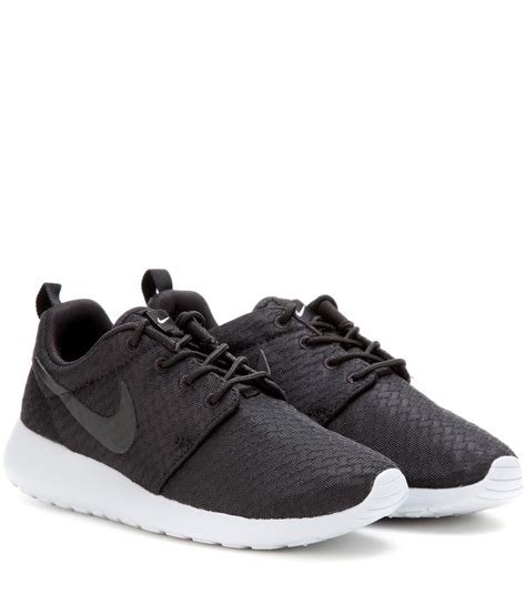 Nike Roshe One Sneakers in Black | Lyst