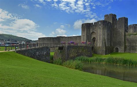 Caerphilly Castle, Caerphilly holiday rentals: houses & more | Vrbo