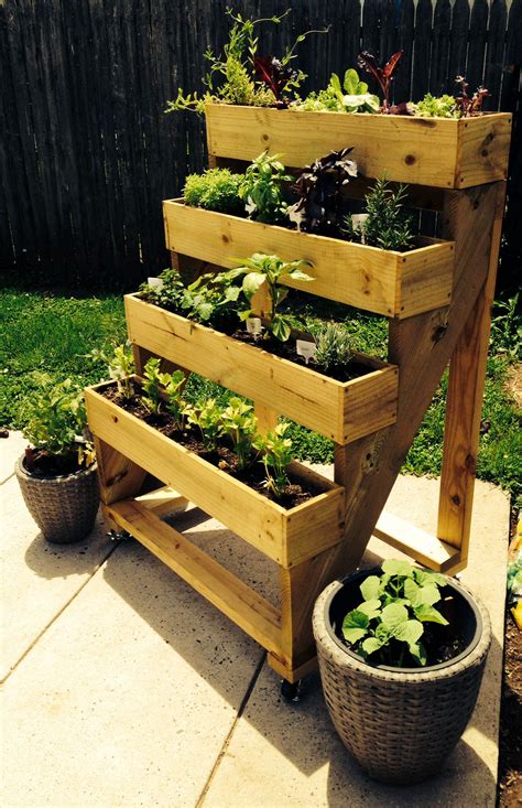 DIY Urban Planter Garden for Your Outdoor Space