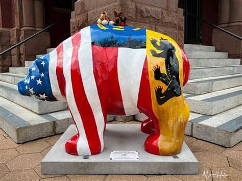 Flag Bearer A New Bern Bear Statue | HI Travel Tales