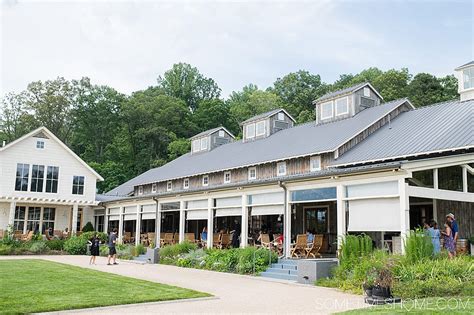 Best Wineries to Visit in Virginia's Charlottesvile Area