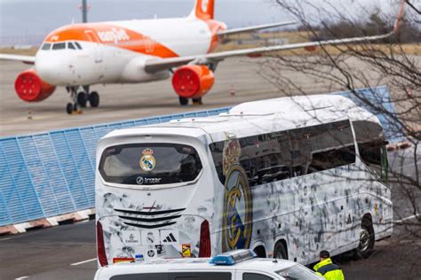 Real Madrid team bus in road traffic accident before Leipzig game ...