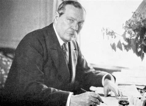 Arthur Conan Doyle | Biography, Books, Sherlock Holmes, Death, Fairies, & Facts | Britannica