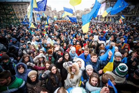 Ukrainians on the Maidan protesting the criminal and oppressive regime ...