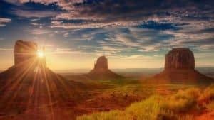 Monument Valley Tours: Best Guided Excursions, Safaris and Horseback Tours