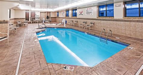 AmericInn by Wyndham Omaha from $49. Omaha Hotel Deals & Reviews - KAYAK