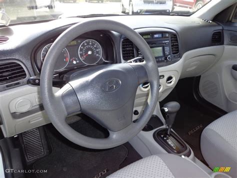 Gray Interior 2009 Hyundai Accent GS 3 Door Photo #75948139 | GTCarLot.com