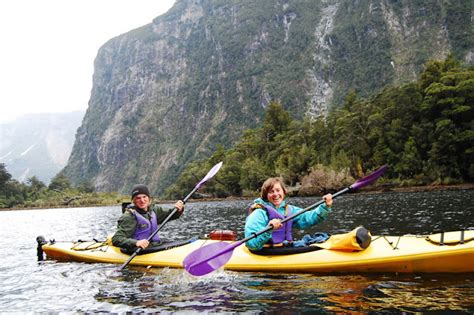 YoungSlug: Kayaking Milford Sound