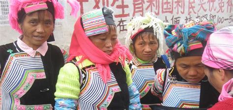 The Yi minority in Yunnan - traditions, religion, language, writing