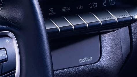 Mark Levinson Lexus Fejegység - Cars Limited